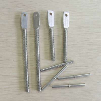 Flat head bolt for stone cladding system